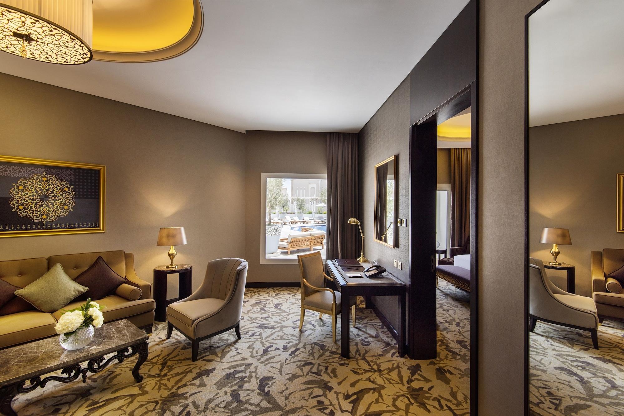 فندق إزدان بالاس الدوحة المظهر الخارجي الصورة A suite at the hotel