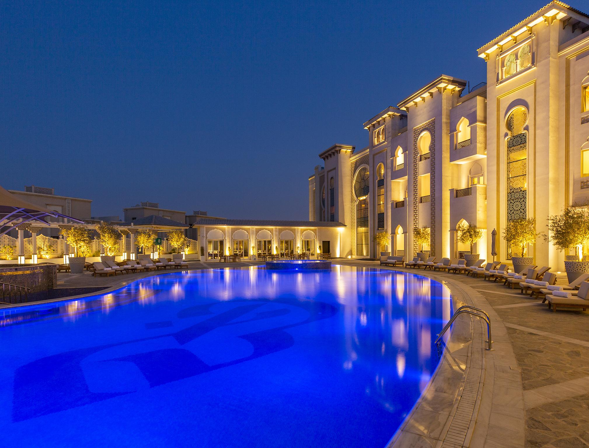 فندق إزدان بالاس الدوحة المظهر الخارجي الصورة The pool at the Taj Mahal Palace, Mumbai